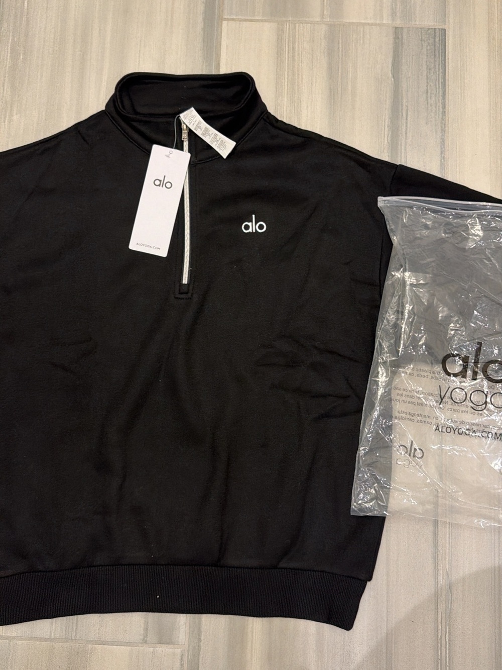 ALO Yoga Men's Black Half-Zip Pullover Sweatshirt
